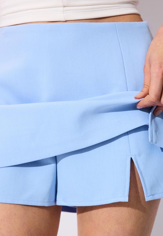 Yan yırtmaçlı şort etek - Görsel 6