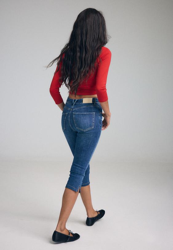 Stradivarius Capri Jeans Medium Blue Denim 4