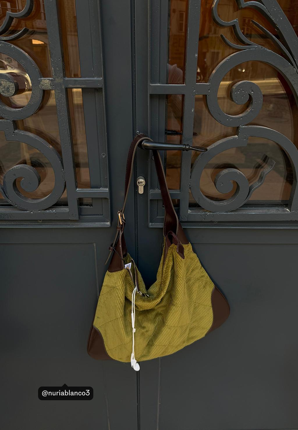 Contrast corduroy shoulder bag