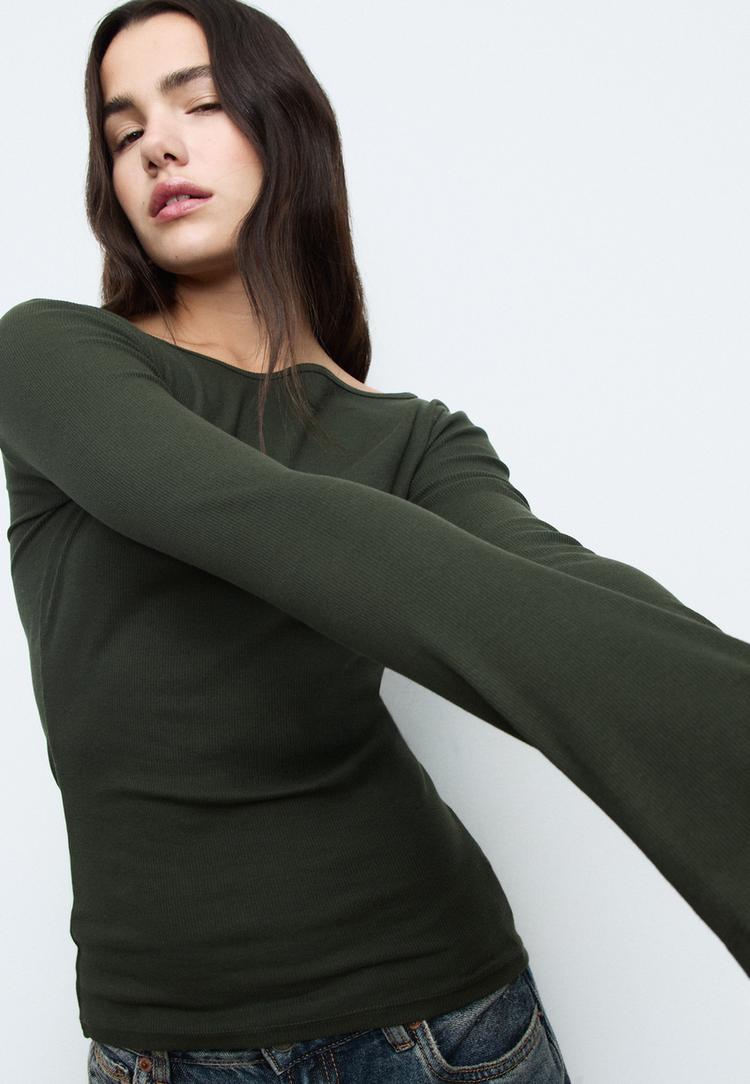 basic bell sleeve tshirt