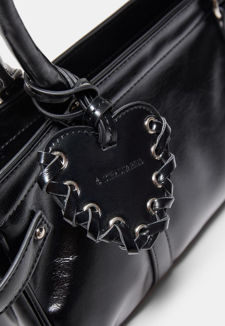 Stradivarius Τσάντα Ώμου Με Λεπτομέρεια Καρδιά Μαύρο Os