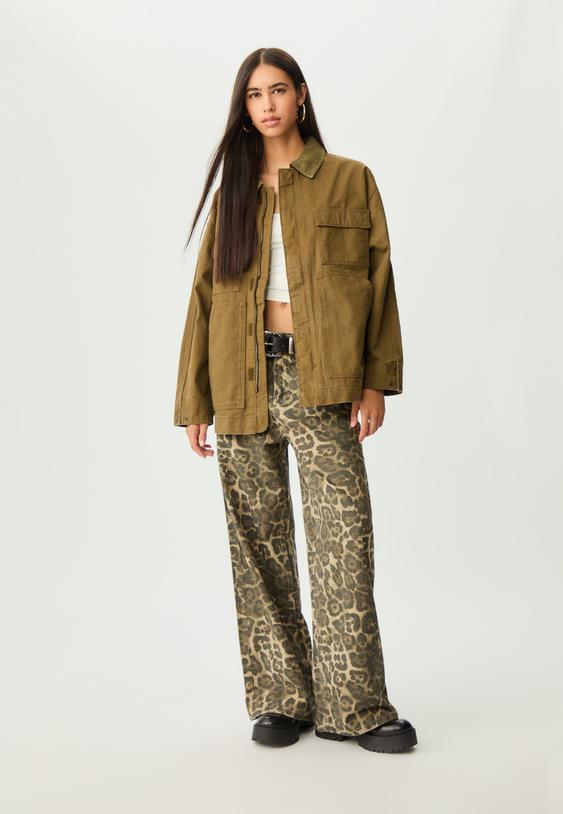 kombinierte-jacke-mit-taschen