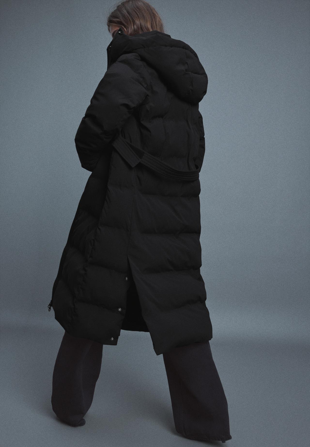 Padded coat with belt — Black