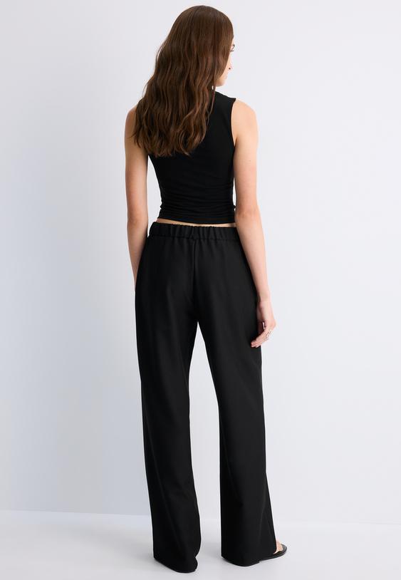 Stradivarius Rechte Geklede Broek Zwart 38