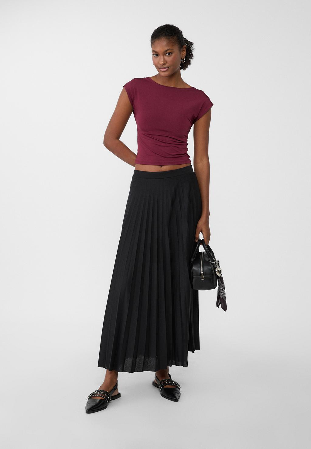 Long pleated skirt