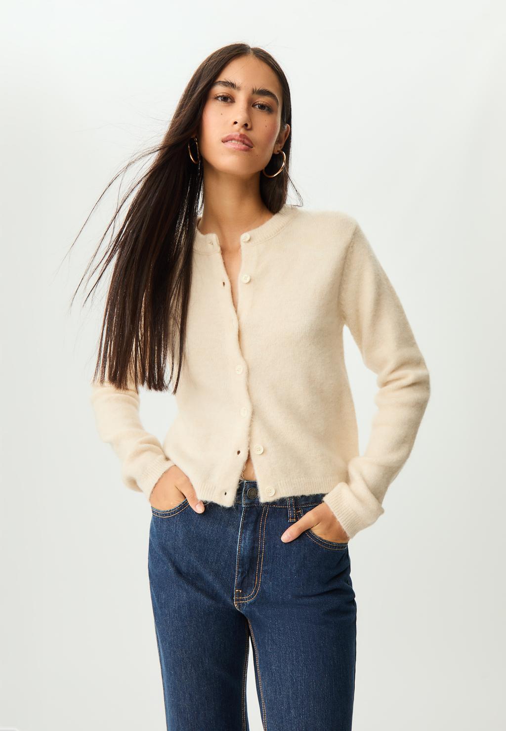 Strickjacke mit Knöpfen