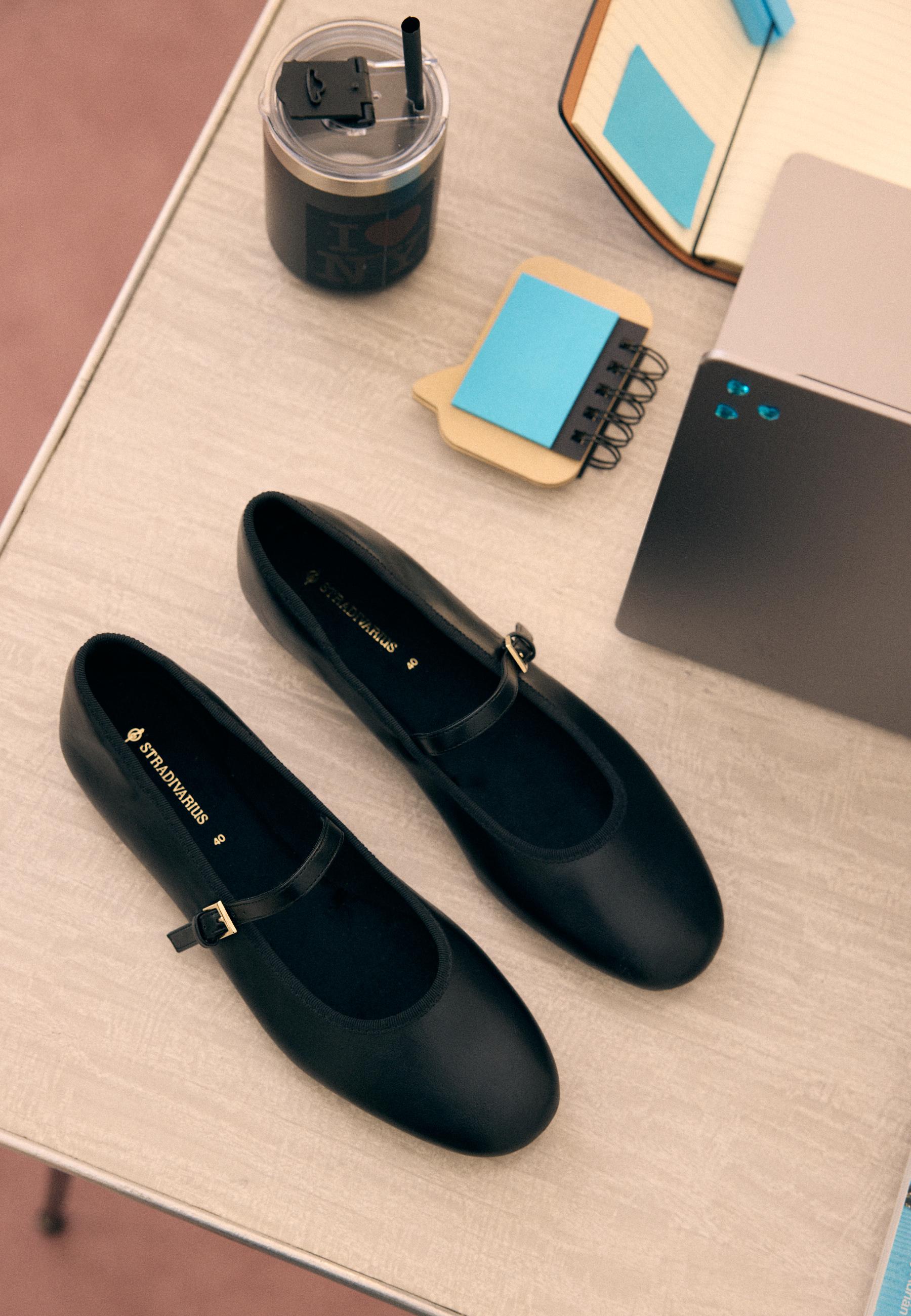Basic Mary Jane ballet flats — BLACK