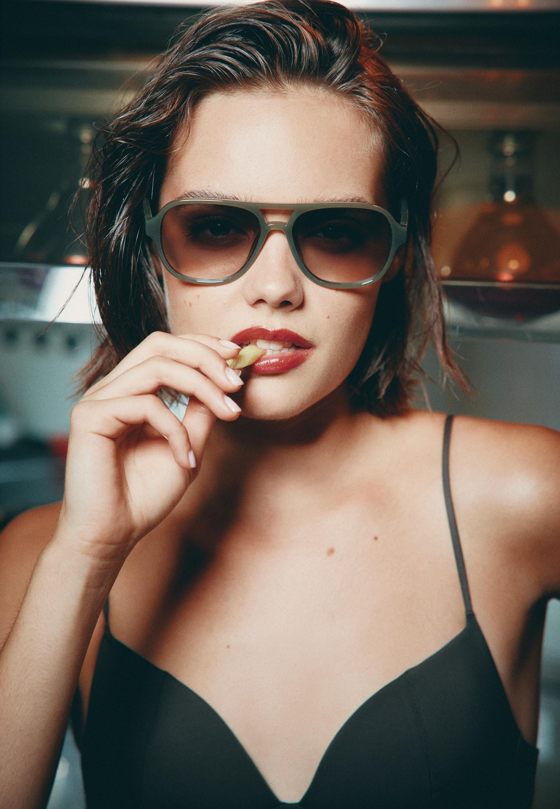 Double-bridge sunglasses — Khaki