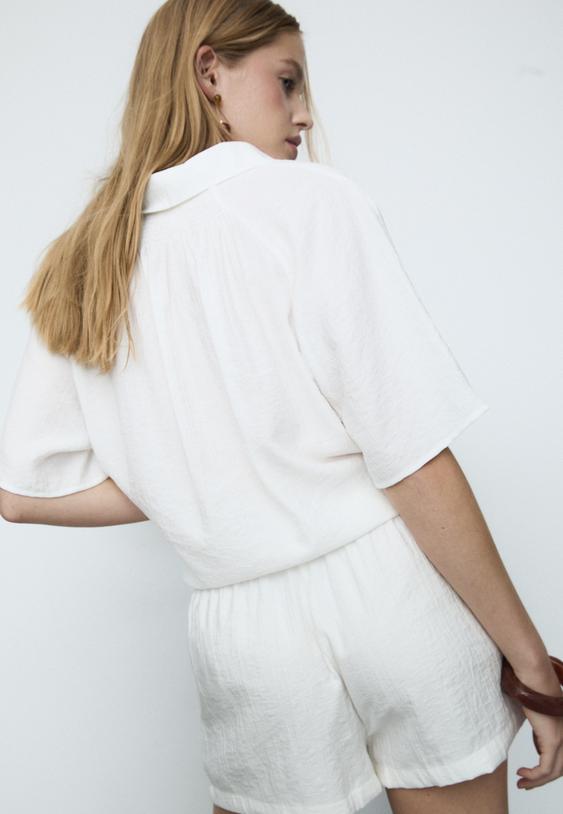 Ефирна Риза С Копчета