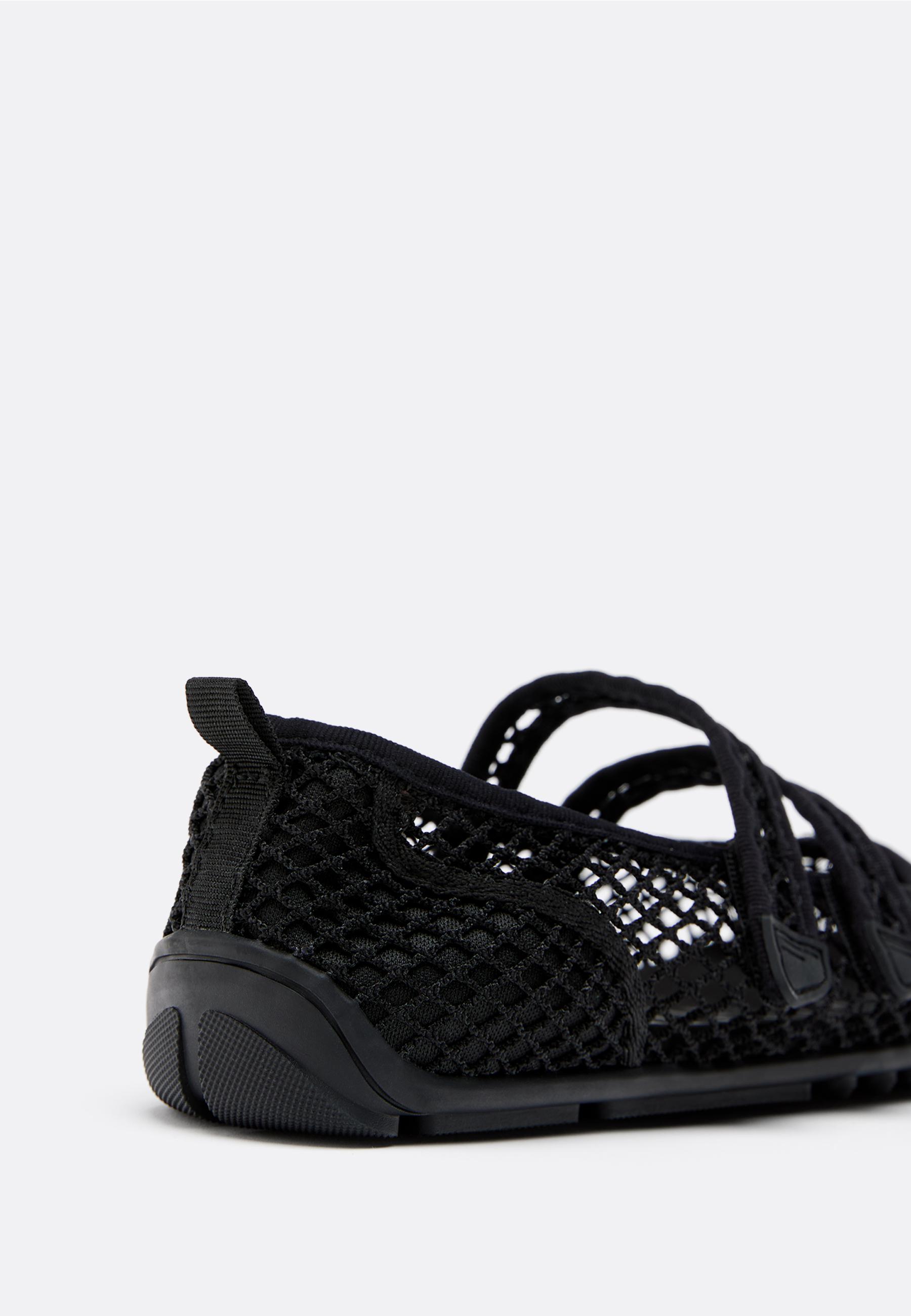 Mesh sneakers — BLACK 