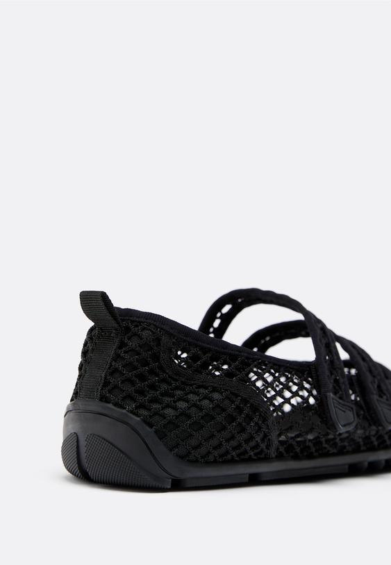 Stradivarius Mesh Sneakers Black 7