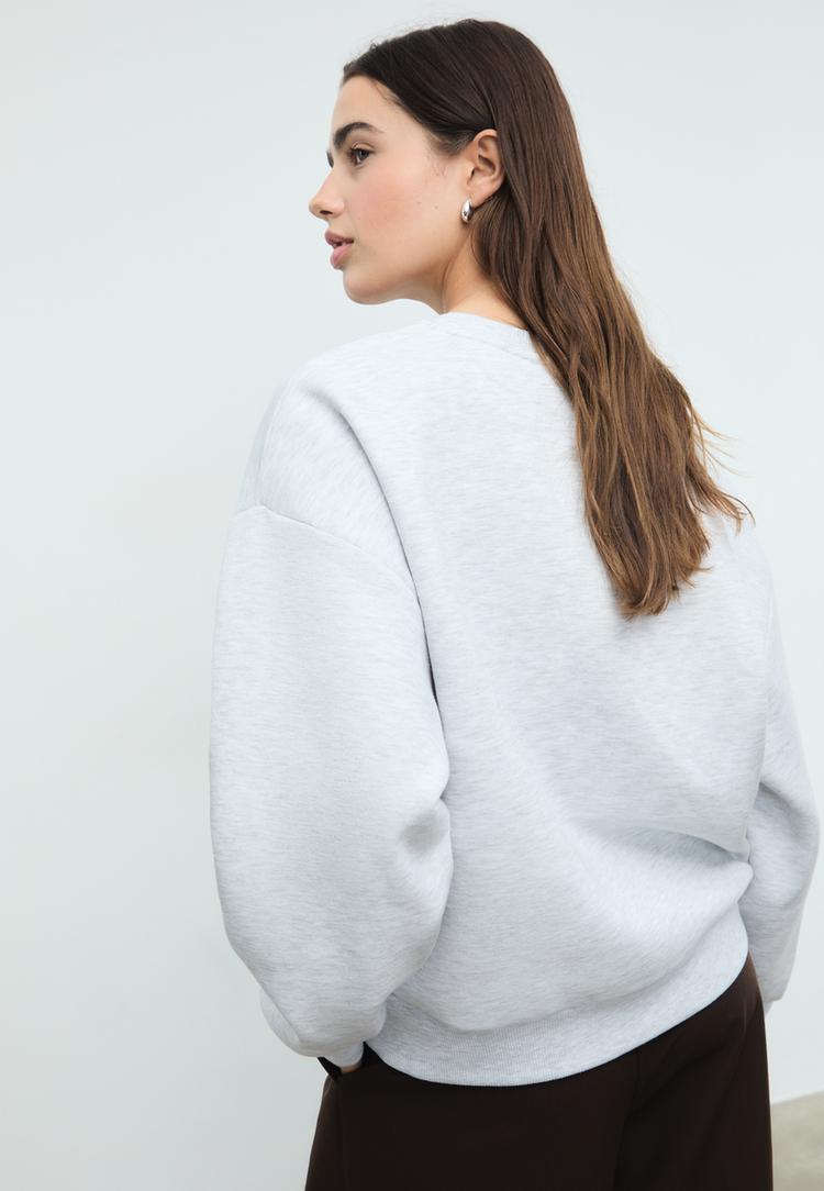 sweater met geborduurde vlag