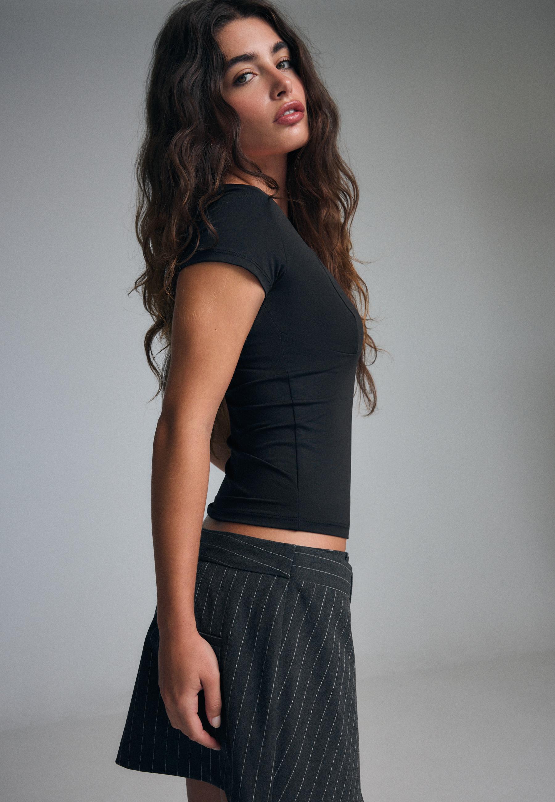 Polyamide V-neck cap sleeve T-shirt — Black