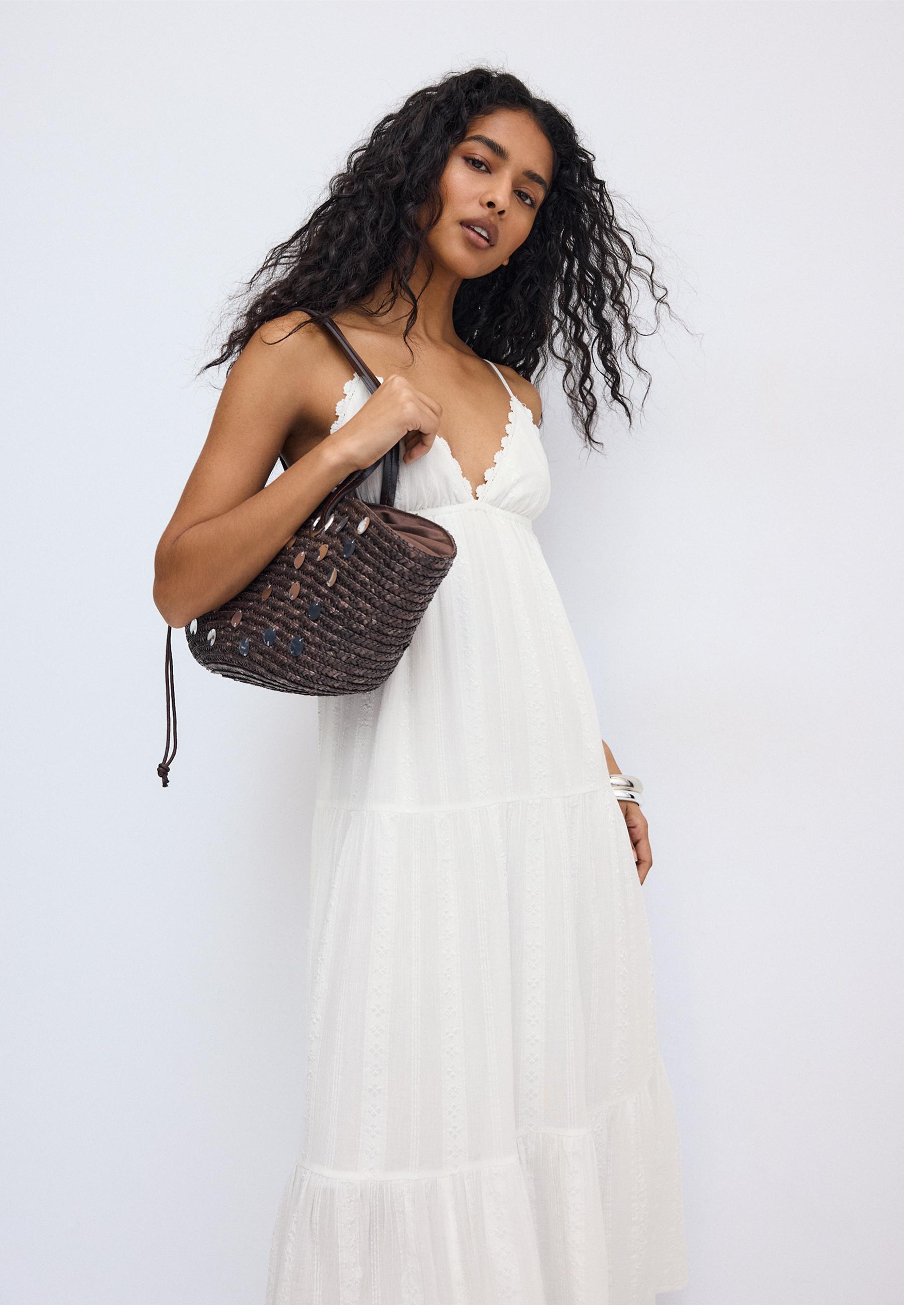 Long flowing dress with open back — White
