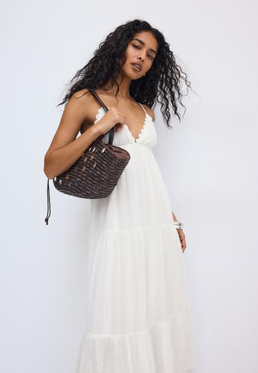 Flowing maxi dress with open back — White 1