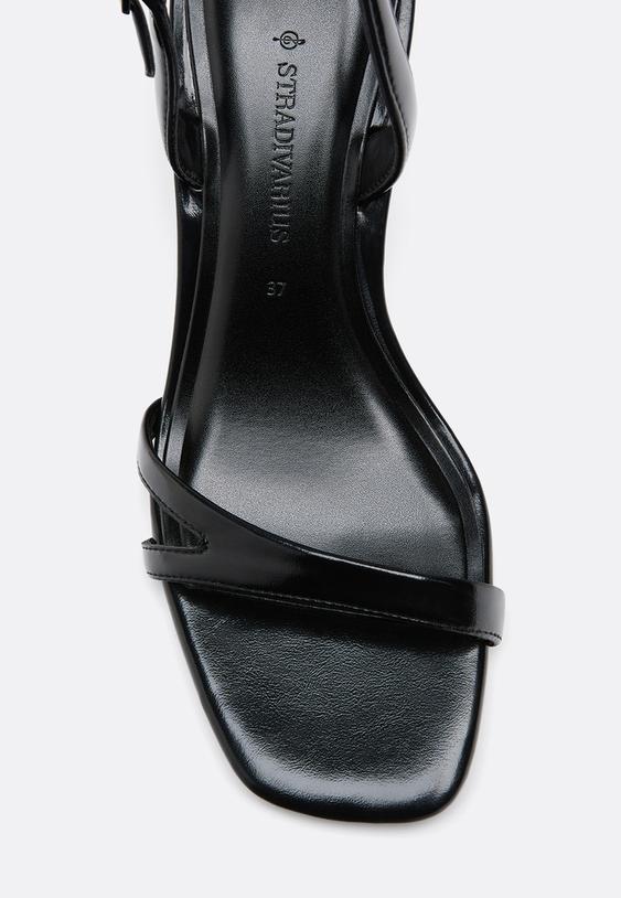 sandalia tacon tiras cut out