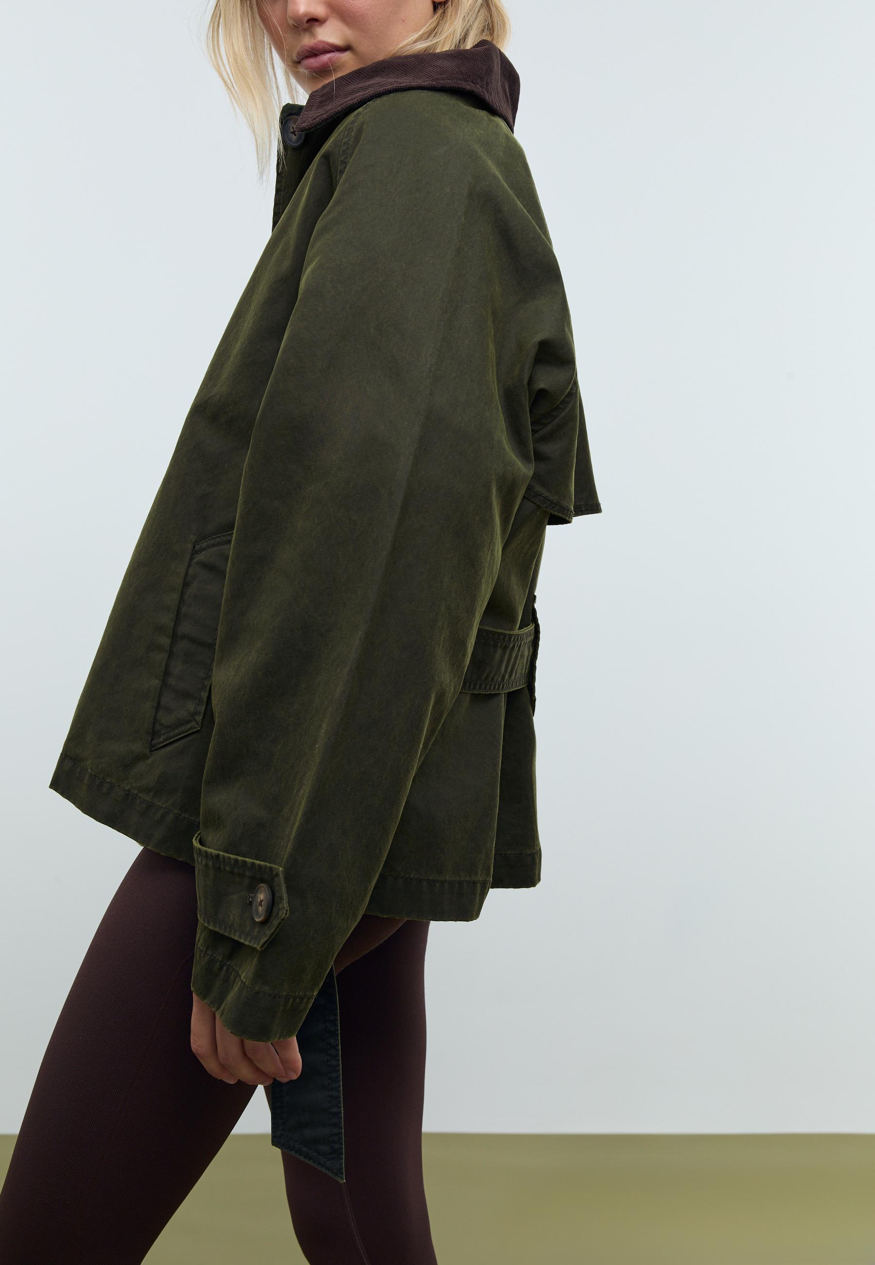 Short waxed trench coat with belt — Khaki