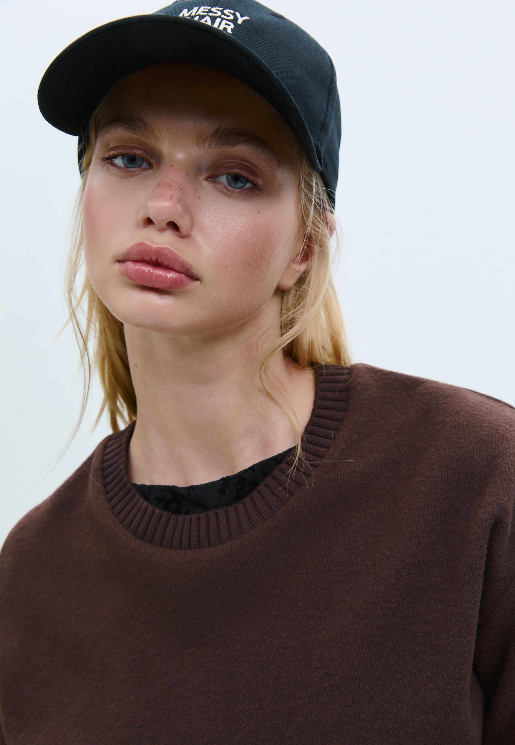 Knit round neck T-shirt — Brown