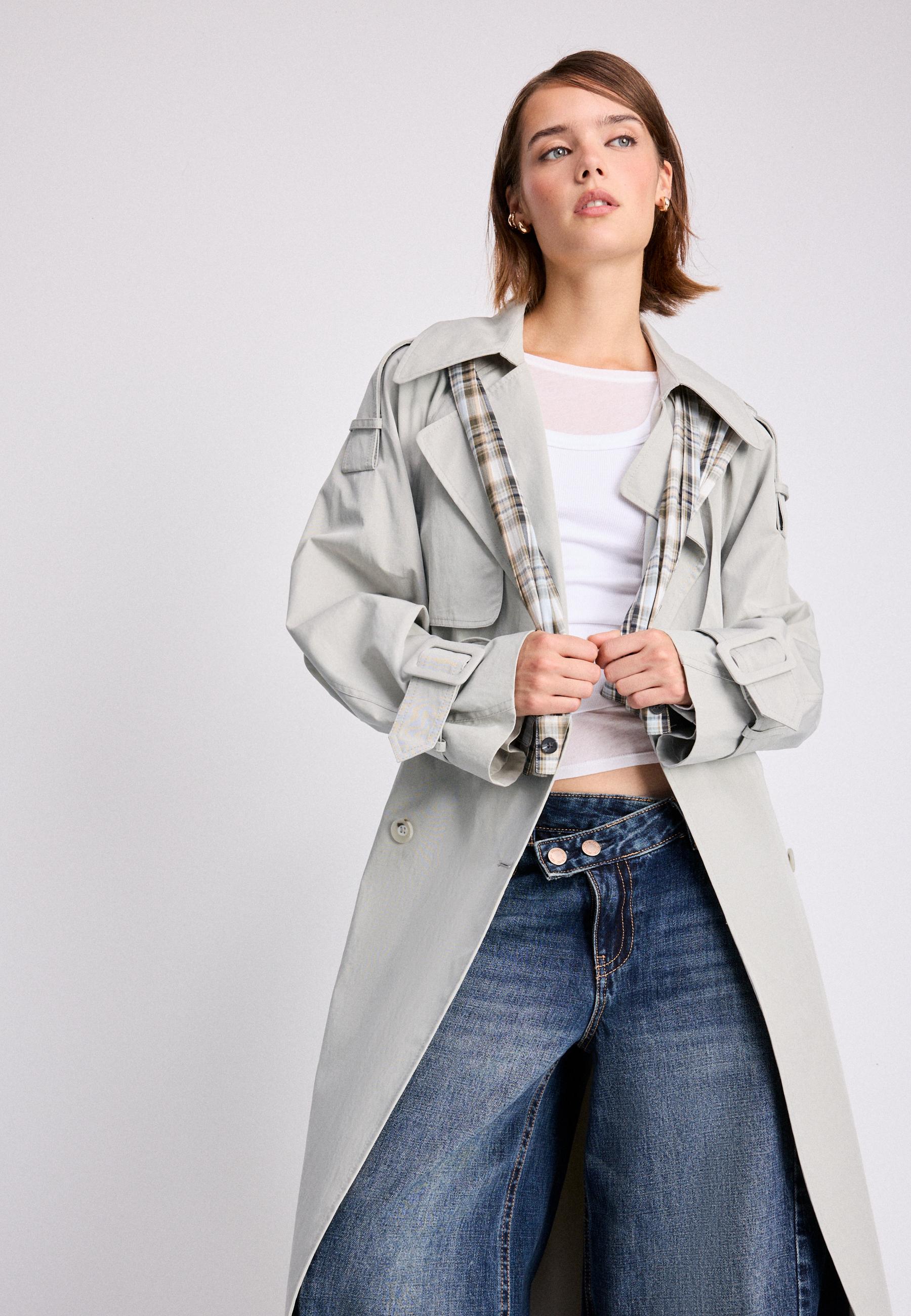 Oversize trench coat — Ecru
