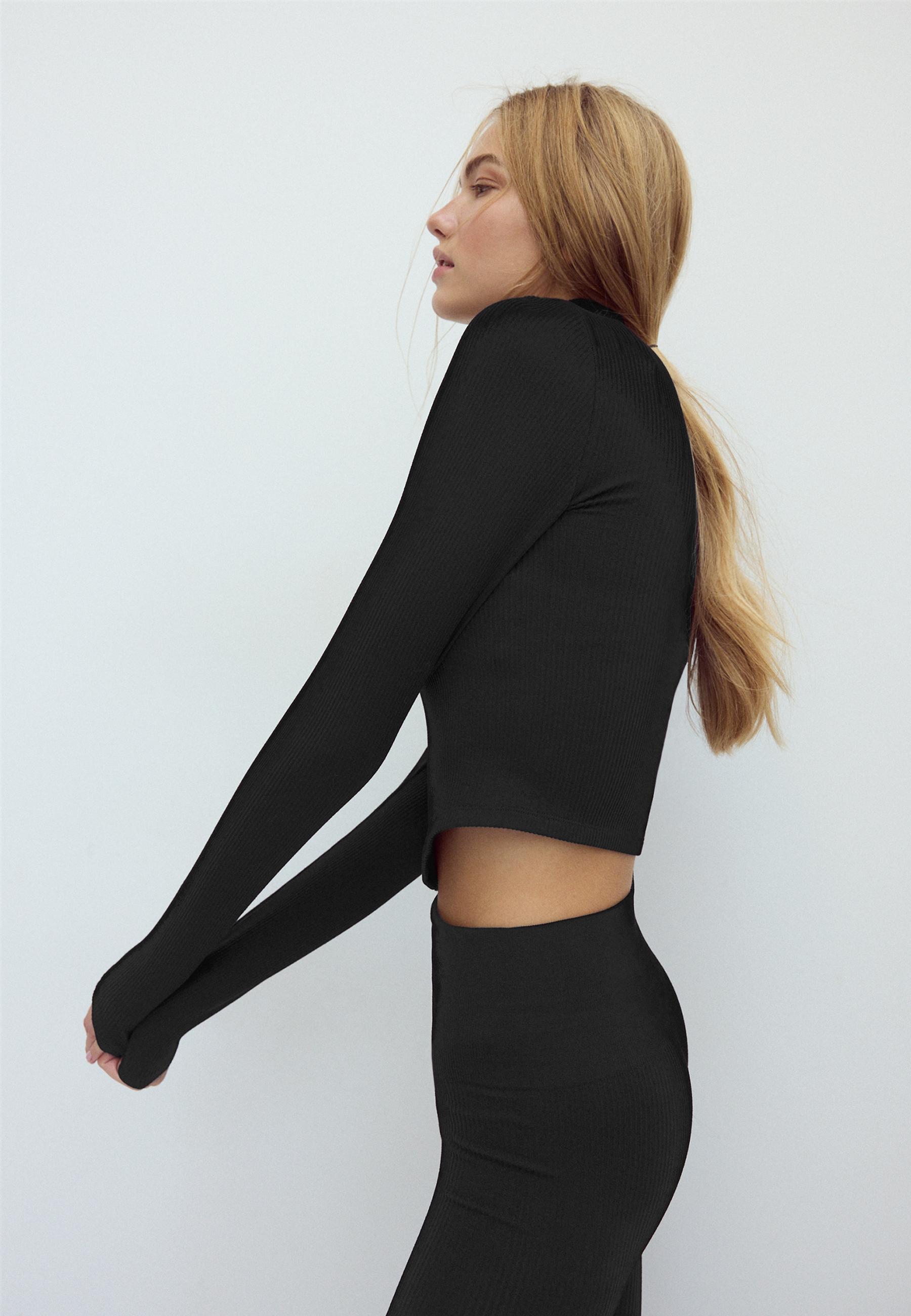 Fitted zip-up T-shirt — Black