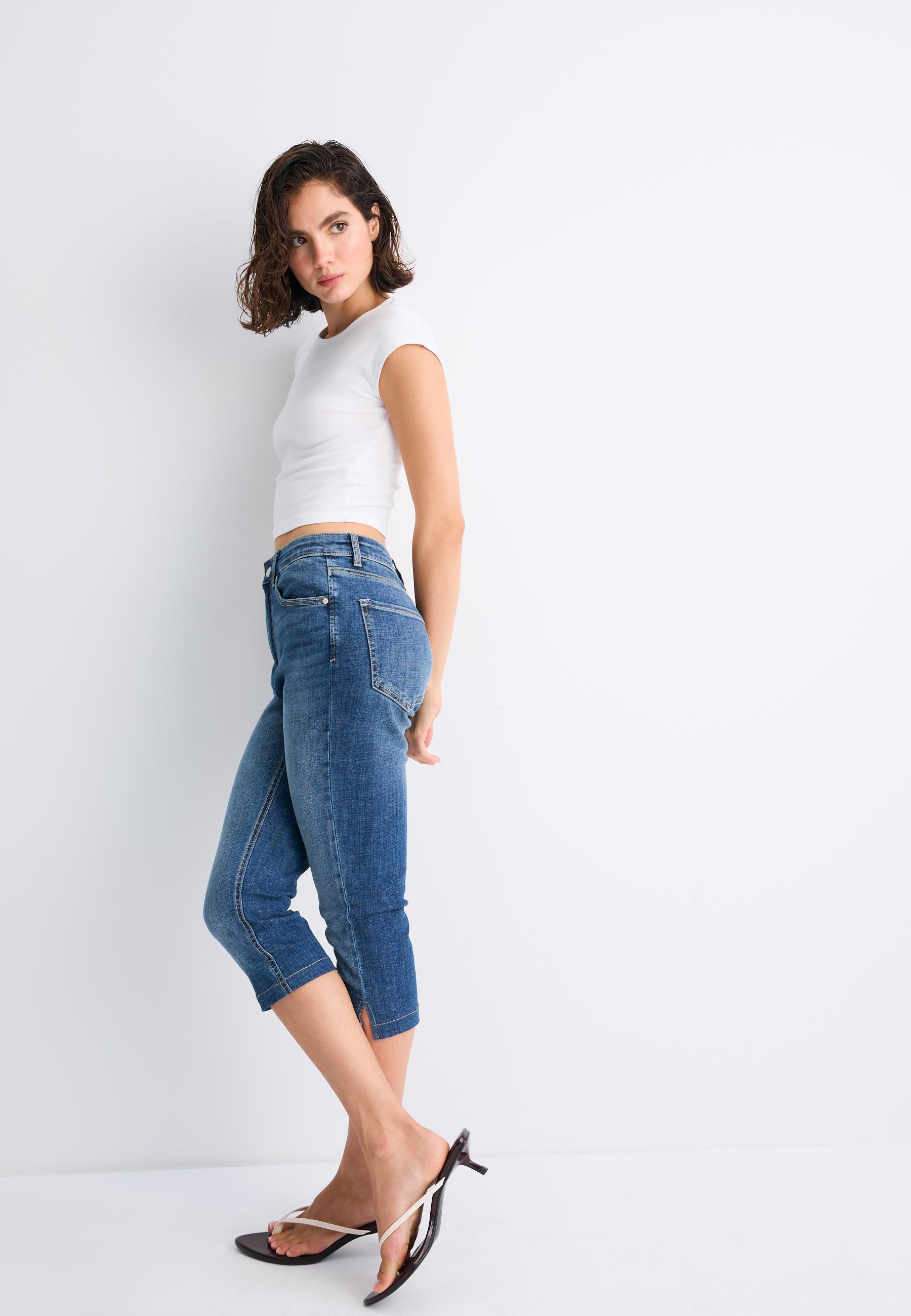 Capri jeans — MEDIUM BLUE DENIM