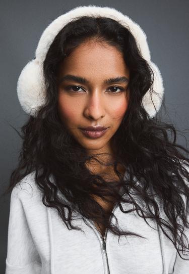 Faux fur earmuffs — Ecru 4