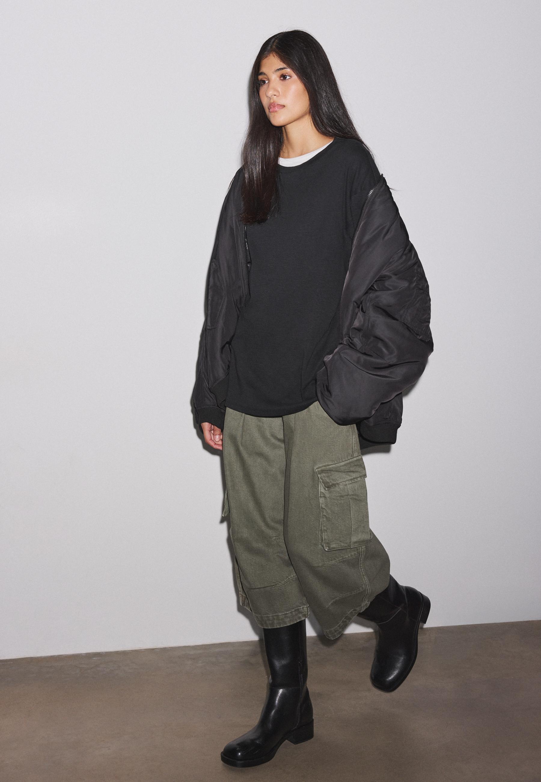 Stradivarius Oversize Μπλούζα Με Μακρύ Μανίκι Μαύρο Xs