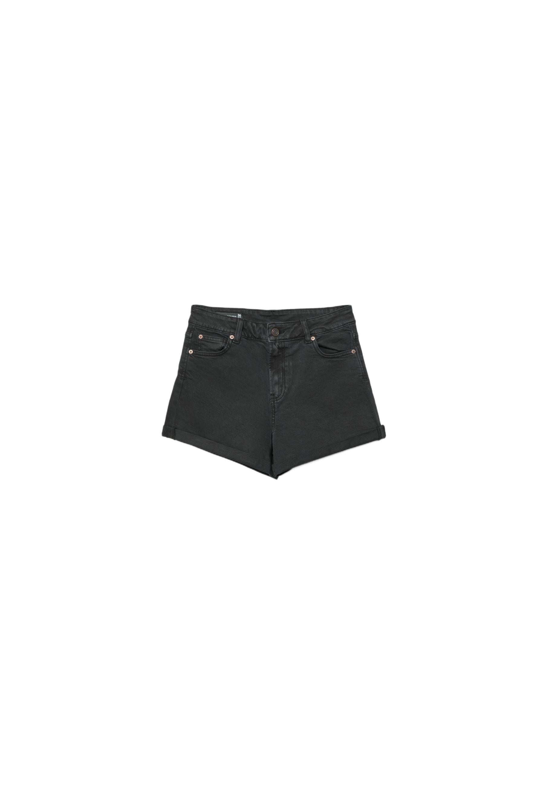 Slim fit mom shorts — Black