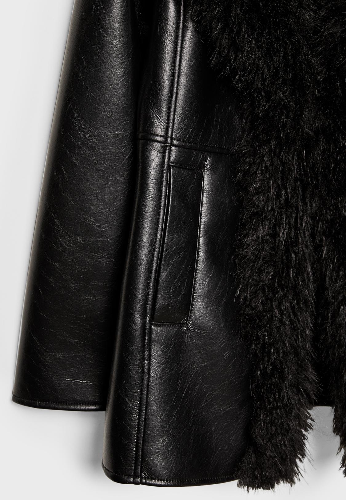 Үстел астындағы секс суреттері мен фотосуреттері Саусақпен ер адамды сиқырлау (бейне)