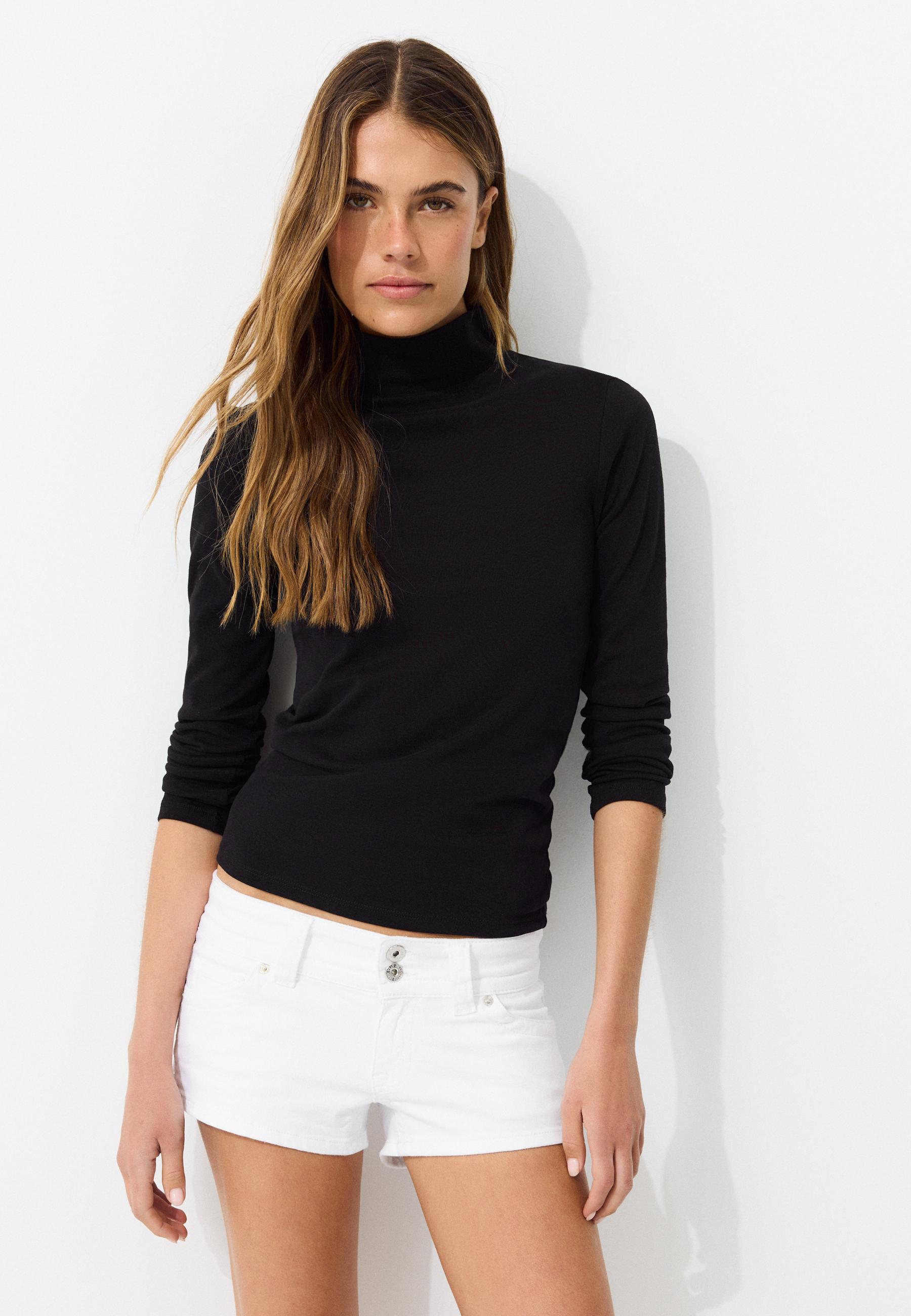Basic high neck T-shirt — Black