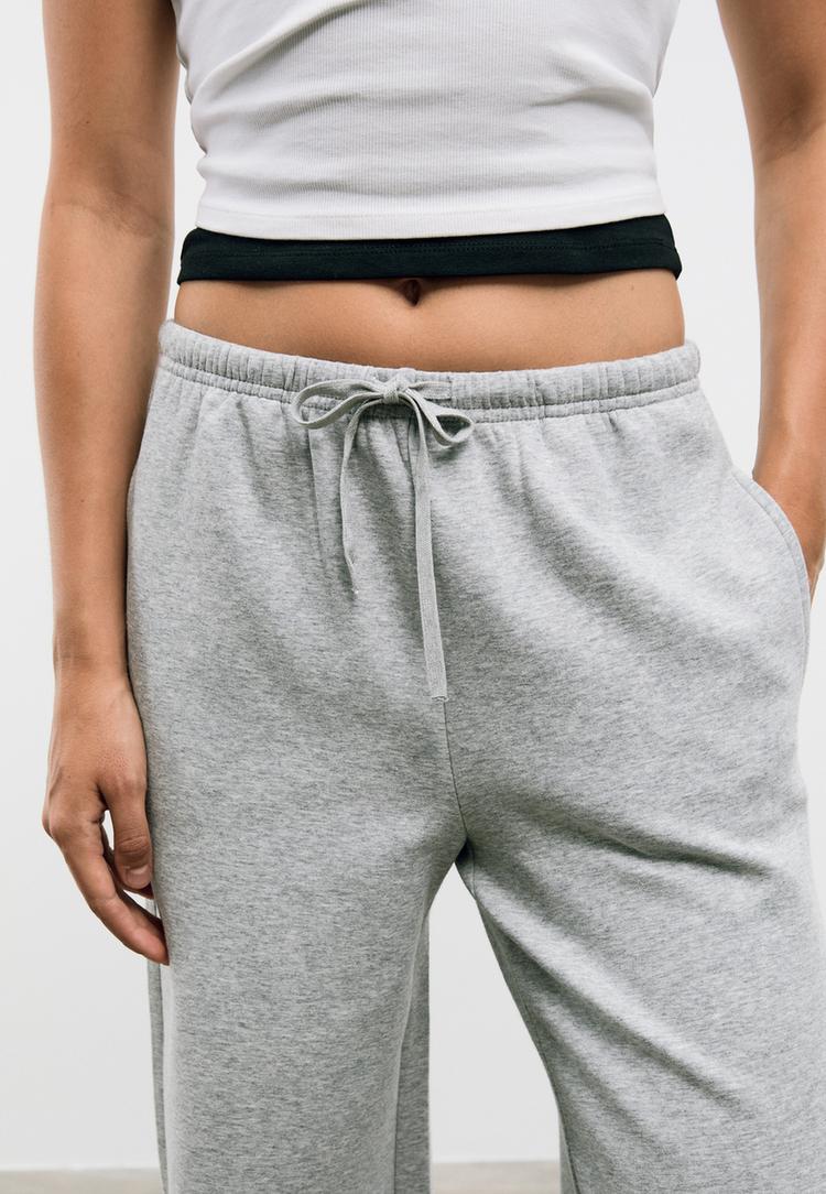 jogginghose-mit-kordelzug