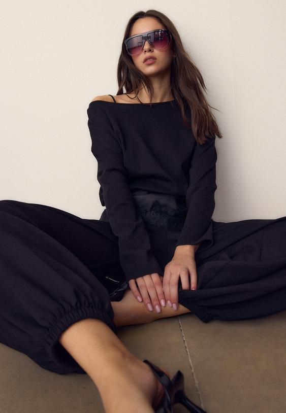 t shirt de manga comprida com decote barco e faixa